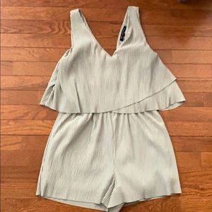 Grey/green ruffle romper